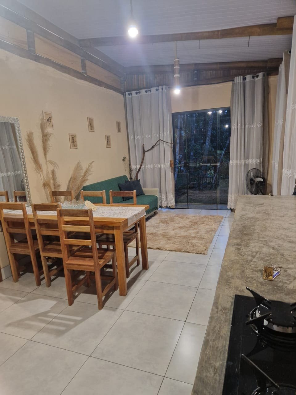 Sala à noite
